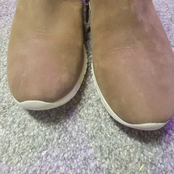 Cole Haan - Picture 9 of 11